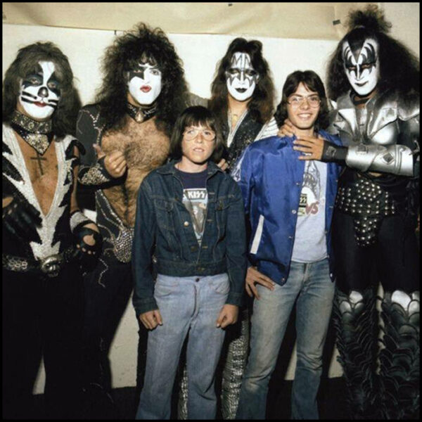 KISS: Varsity Stadium Canada 1976 (2LP Poster & Tour Book)