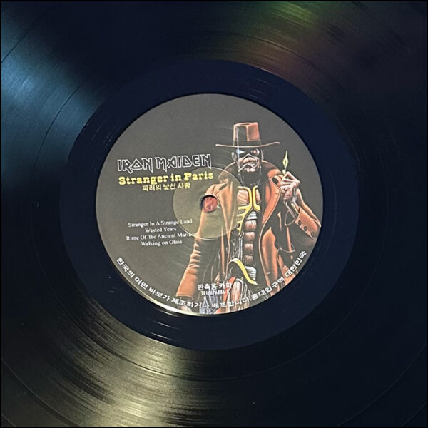 Iron Maiden: Stranger In Paris (2LP Coloured Vinyl & Poster)